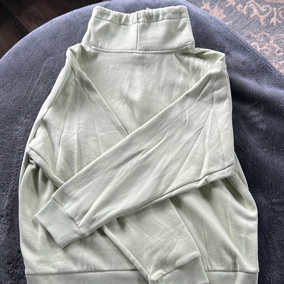 NWT Victoria’s Secret Pink Ladies cowl neck sweatshirt - Size Large -Light Green - Picture 2 of 3